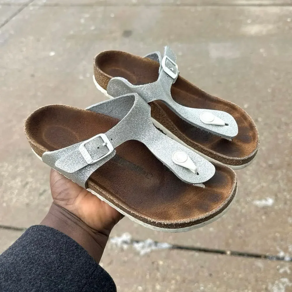 Birkenstock Gizeh Silver Metallic Thong Sandals Birk Size 33 US Size 2‎ Kids